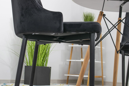 Czarne krzesła Glamour do jadalni CAPRI (2 sztuki) - Tapicerowane krzesła pikowane