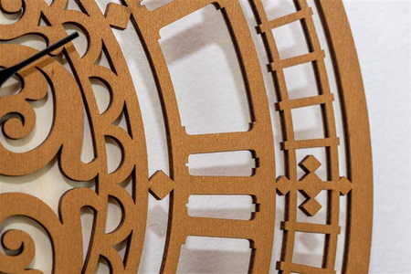 Oryginalny zegar ścienny WIKTORIAŃSKI z piękną ażurową tarczą w kolorze drewna sosna, ORNAMENTI