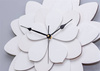 Dekoracyjny zegar ścienny 4-WARSTWOWY KWIAT w kolorze białym, ORNAMENTI