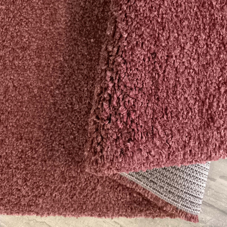 Czerwony dywan Shaggy 80x150 / Santo - Jednokolorowy, poliestrowy dywan z długim włosiem