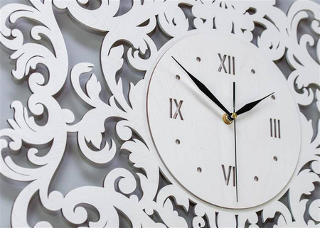 Dekoracyjny zegar ścienny ażurowy VITTORIO w kolorze białym, ORNAMENTI