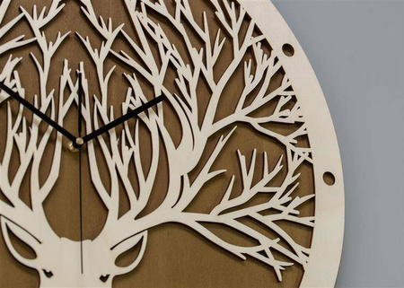 Okrągły, ażurowy zegar ścienny JELEŃ w kolorze naturalnego drewna, ORNAMENTI