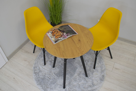 Mały okrągły stół TODI 60cm - Skandynawski stół z dębowym blatem i czarnymi nogami